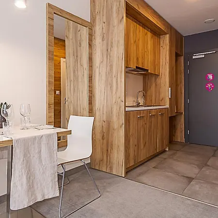 Appartement Vacationclub - Czarna Gora 323 3*